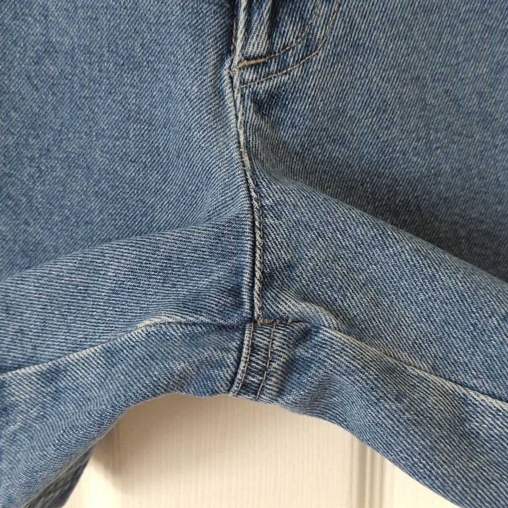 OP 90's Vintage Classic Medium Wash High Waisted Relaxed Fit Jean Shorts 11/12 - Picture 8 of 12